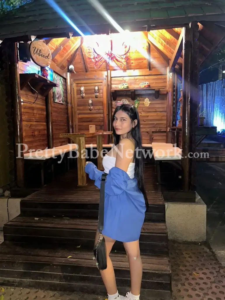 Noida High-Profile Escort Piya Gupta for All-in-One Adult Services